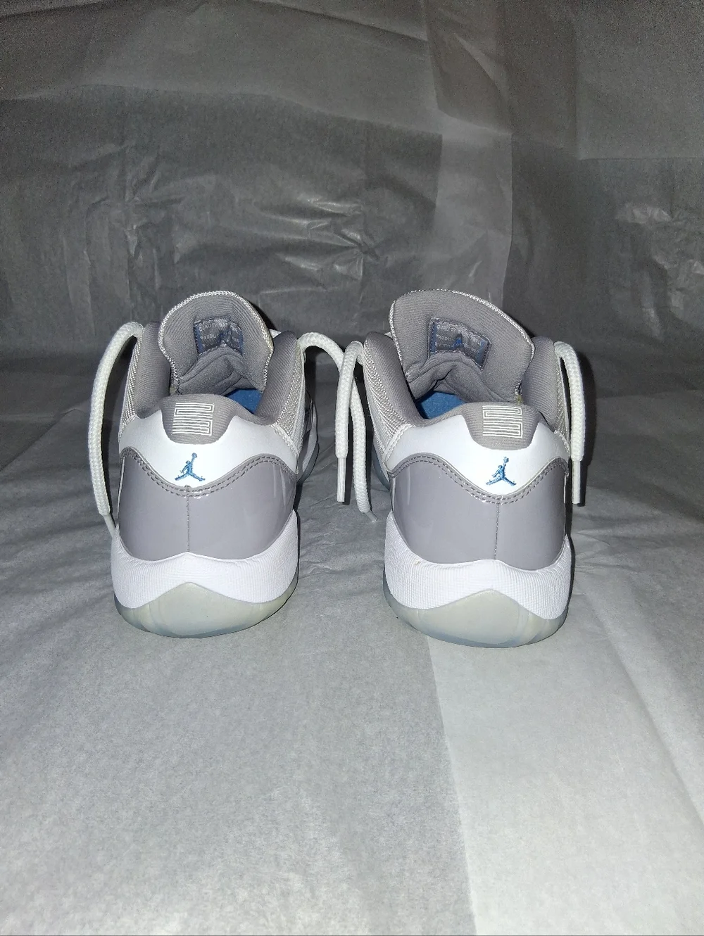Jordan 11 Retro Low Cement Grey Sneakers, Women 8